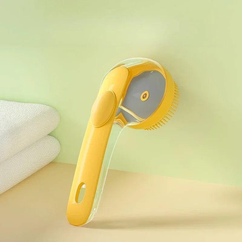 Badebørste til små hunde og katte – silikone med shampoodispenser